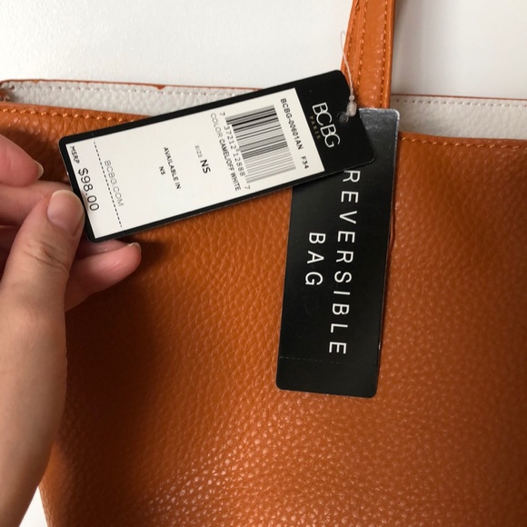 BCBG PARIS PURSE - Picture 5 of 7